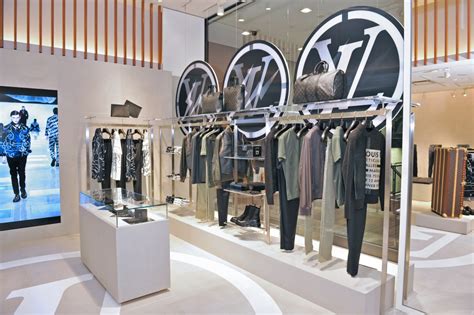 Hiroshi Fujiwara Collection for Louis Vuitton Draws Massive Crowd